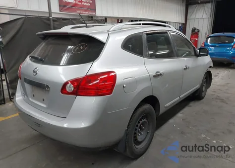 2015 Nissan Rogue Select S z USA, uszkodzony, nr VIN JN8AS5MT3FW665677